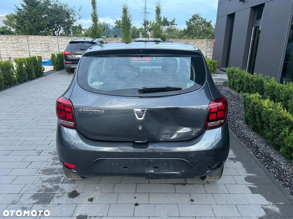 Dacia Sandero - 5