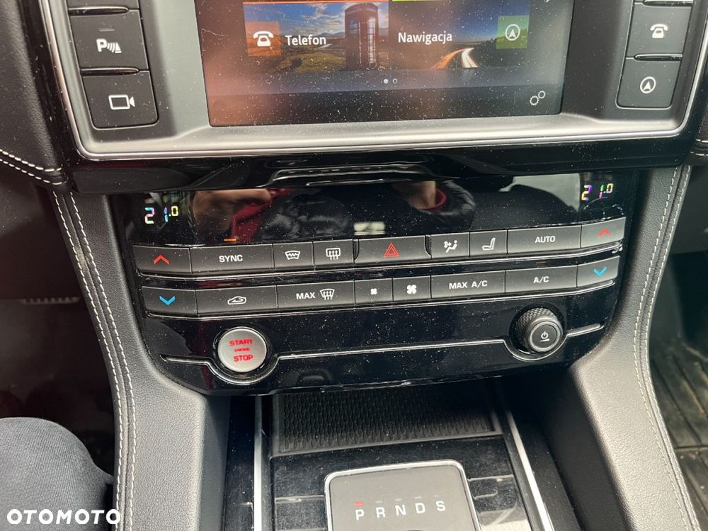 Jaguar F-Pace 3.0 V6 AWD Prestige - 22