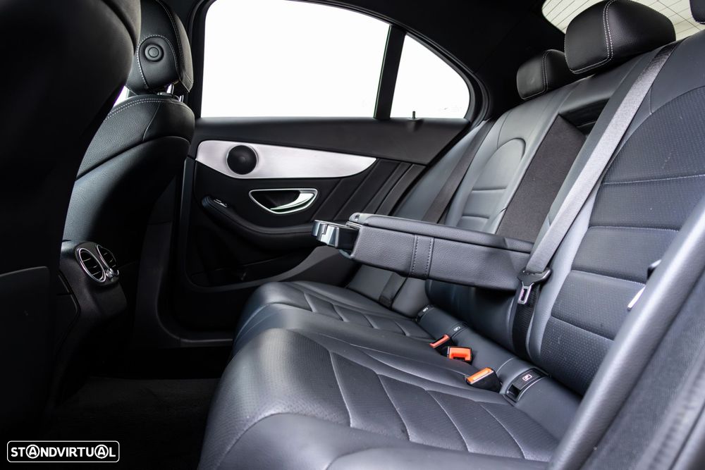 Mercedes-Benz C 300 de AMG Line - 30