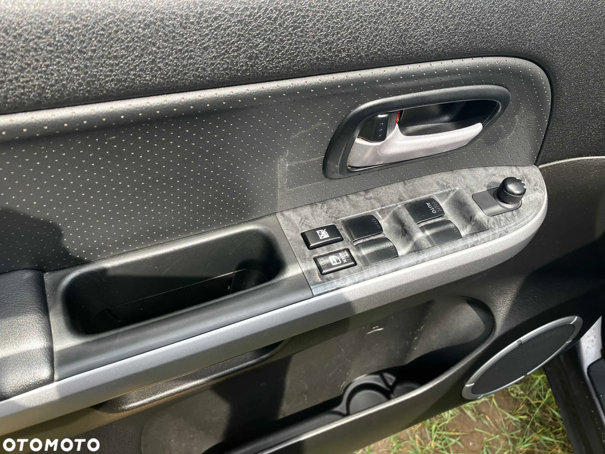 Suzuki Grand Vitara 1.9 DDiS Comfort+ DPF - 18