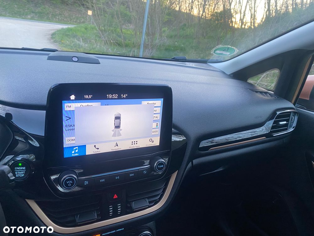 Ford Fiesta 1.0 EcoBoost S&S TITANIUM X - 34