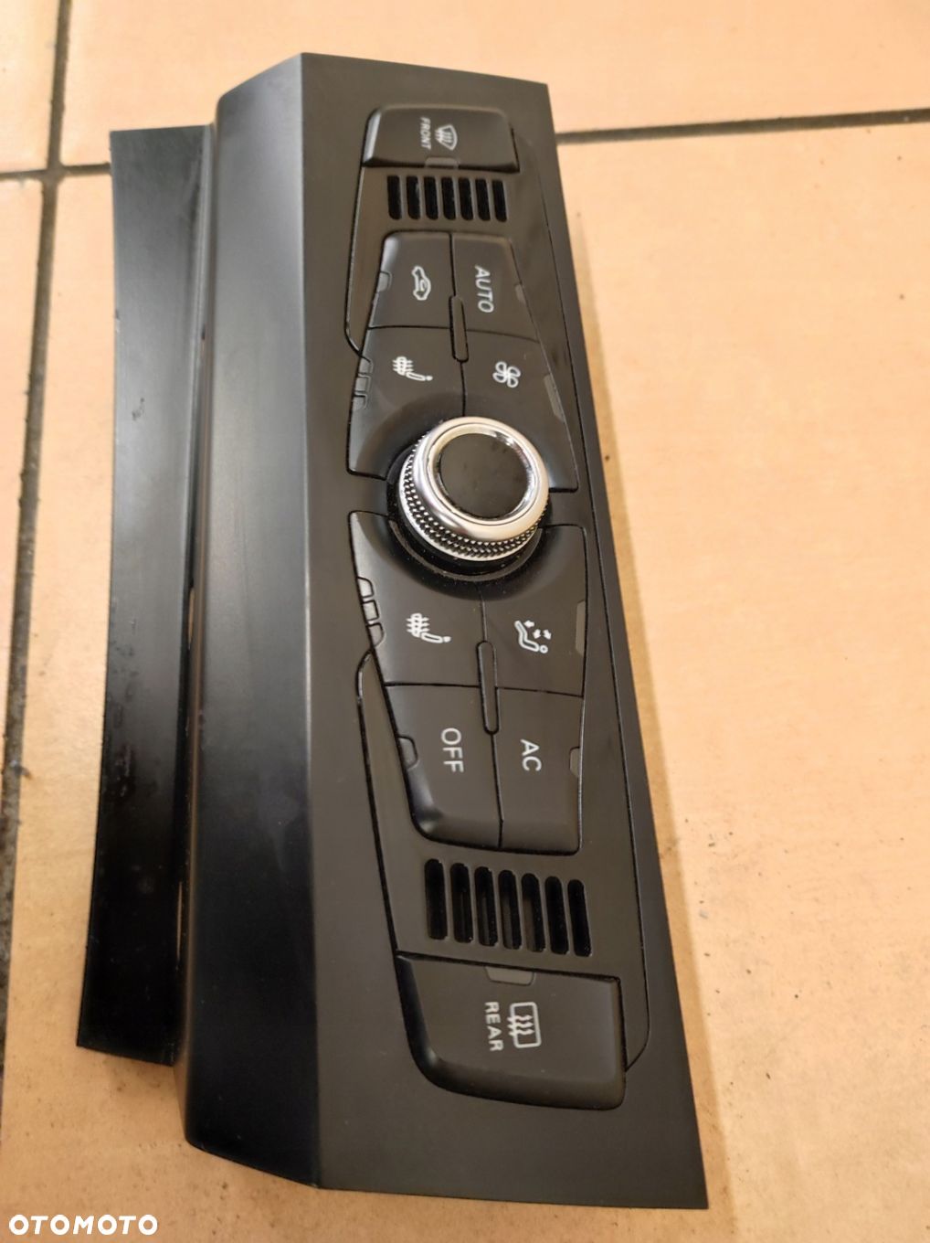 Panel klimatyzacji Audi A5 8T Lift - 1