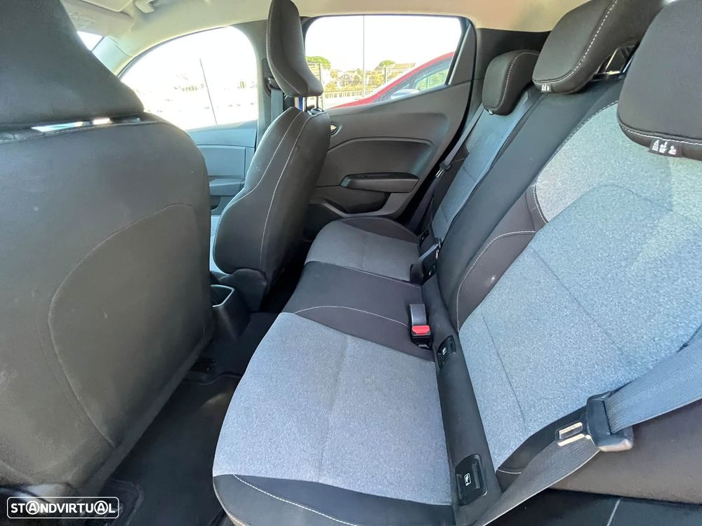 Renault Clio 1.0 TCe Evolution Bi-Fuel - 8