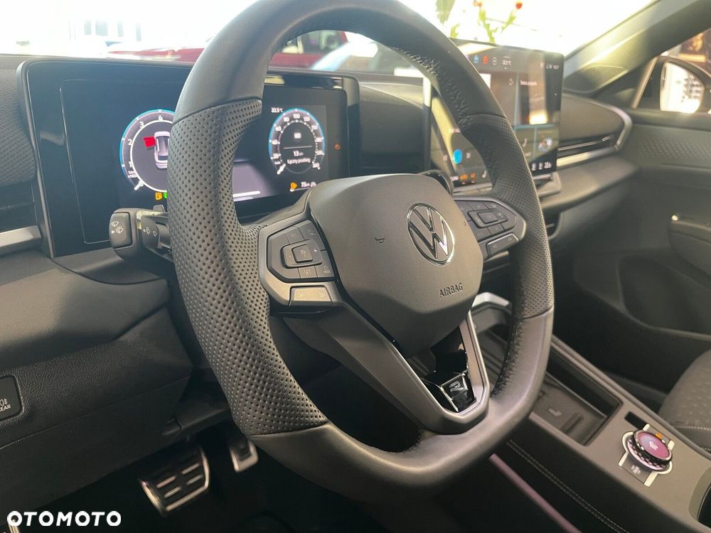 Volkswagen T-Roc 1.5 eTSI R-Line DSG - 13