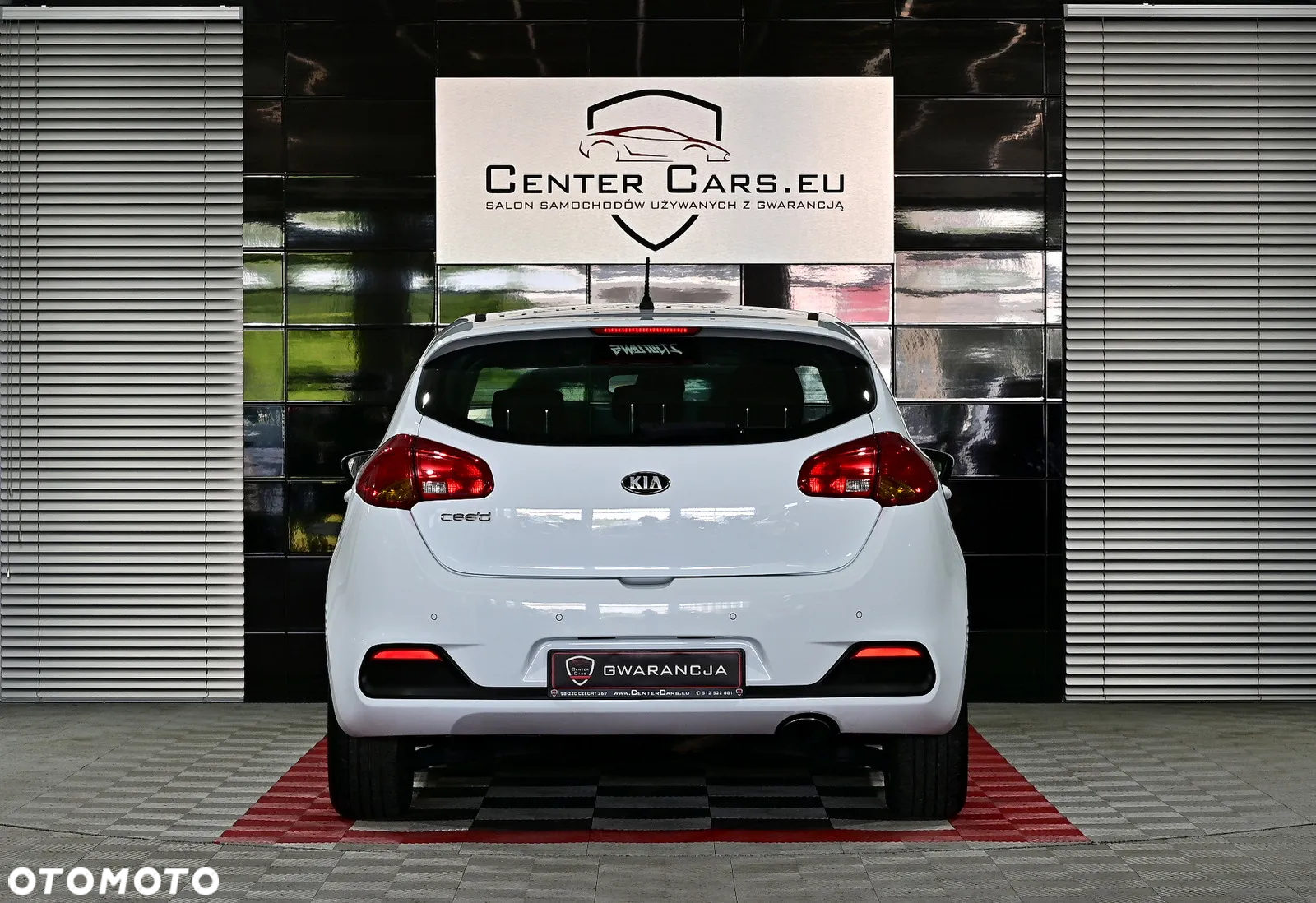Kia Ceed - 14