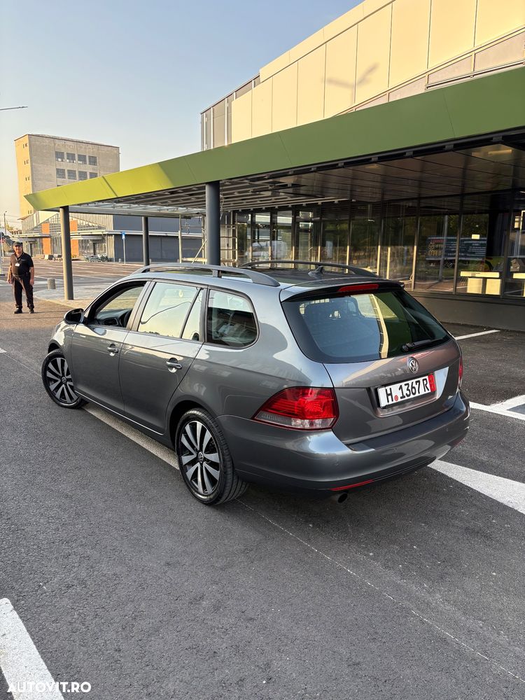 Volkswagen Golf - 4