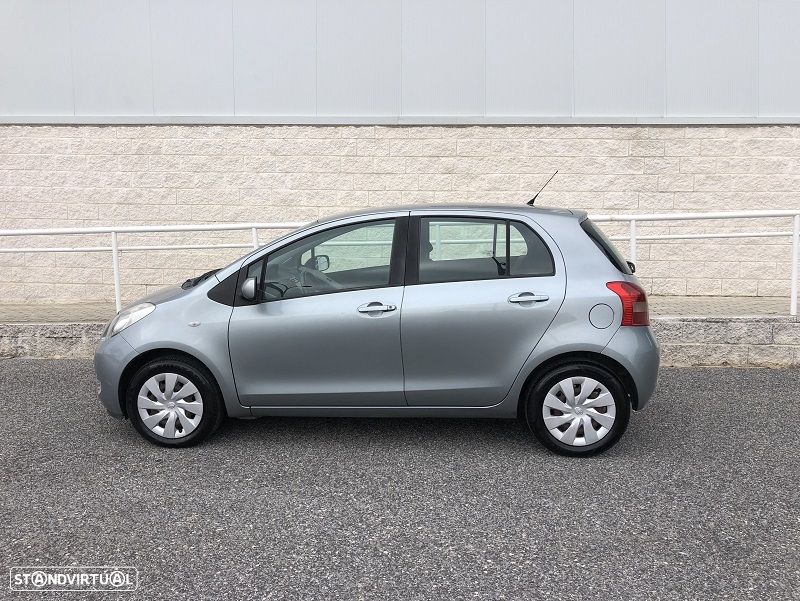 Toyota Yaris 1.0 VVT-i AC - 3