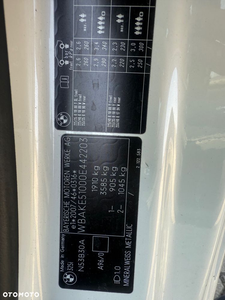 BMW Seria 3 325i - 34