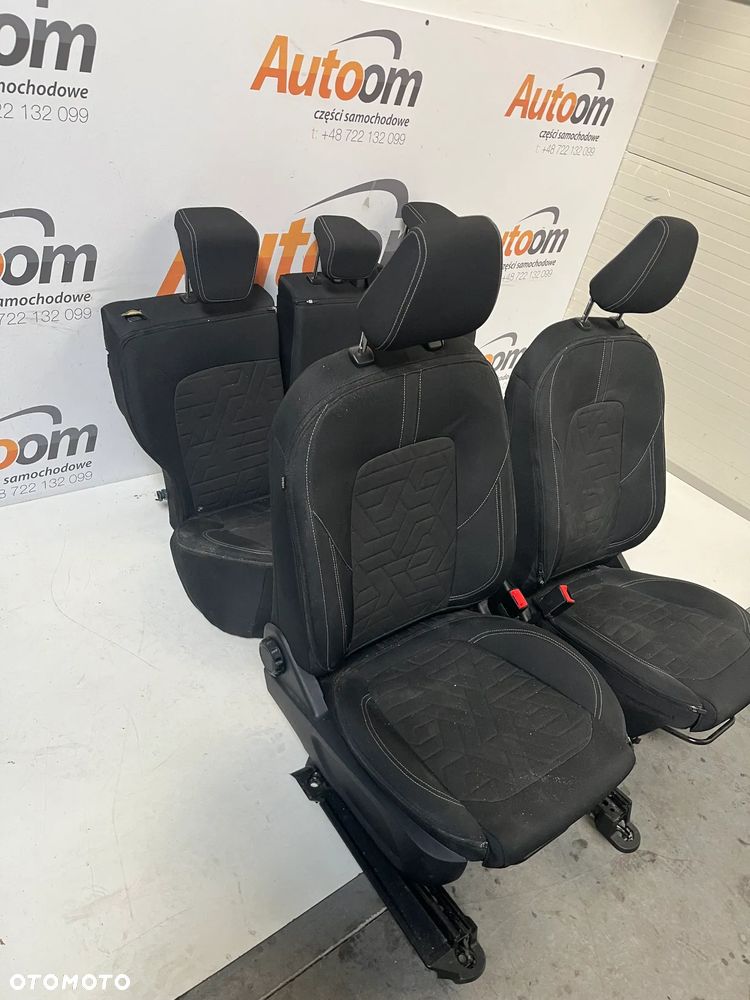 Ford Puma Fotele / Kanapa / Komplet - 3