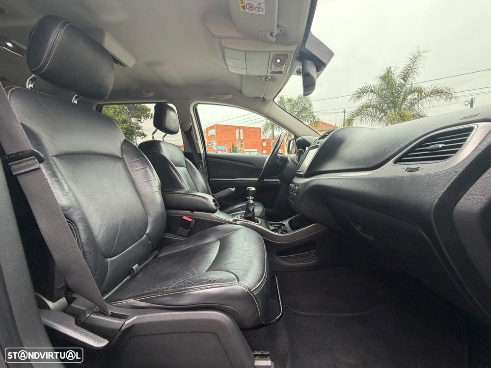 Fiat Freemont 2.0 M-Jet BlackCode - 16