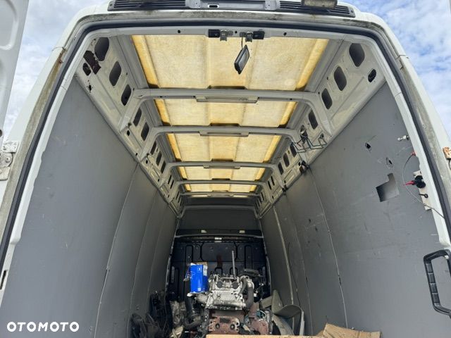 Karoseria goła Iveco Daily 06-14 r Furgon MAX - 7