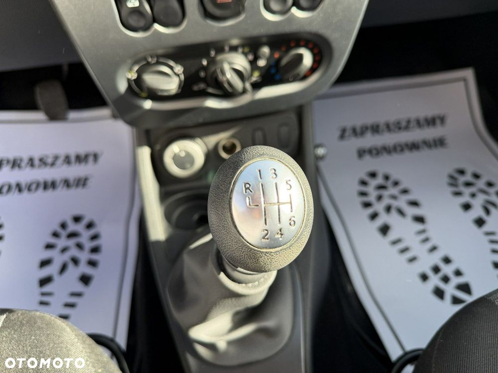 Dacia Duster 1.6 Ambiance 4x4 - 17