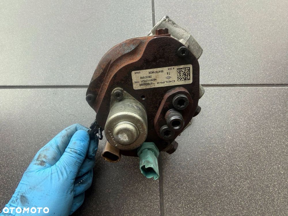POMPA WTRYSKOWA 1.5 DCI DELPHI 167003608R H8201121521 - 3
