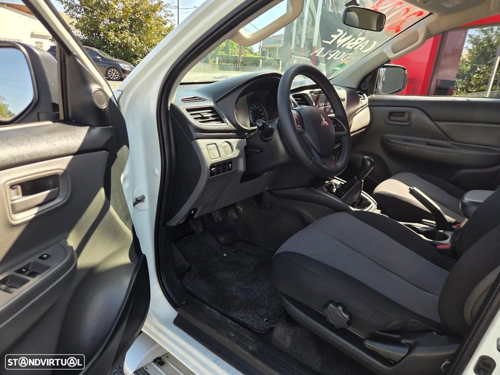 Mitsubishi L200 Pick Up 4x4 S&S Cabine Dupla Base - 10