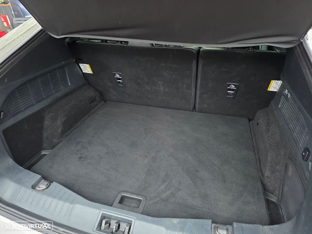 Ford Mustang Mach-E Standard - 11