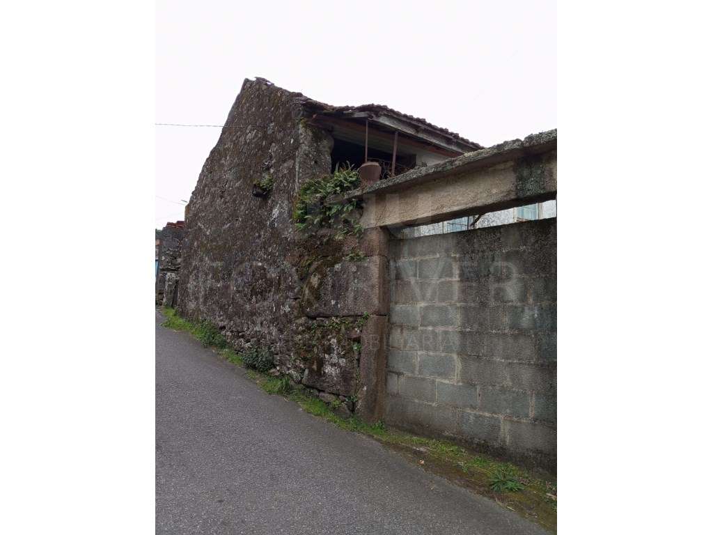 Moradia em pedra em Lordelo, Monção - Grande imagem: 2/5