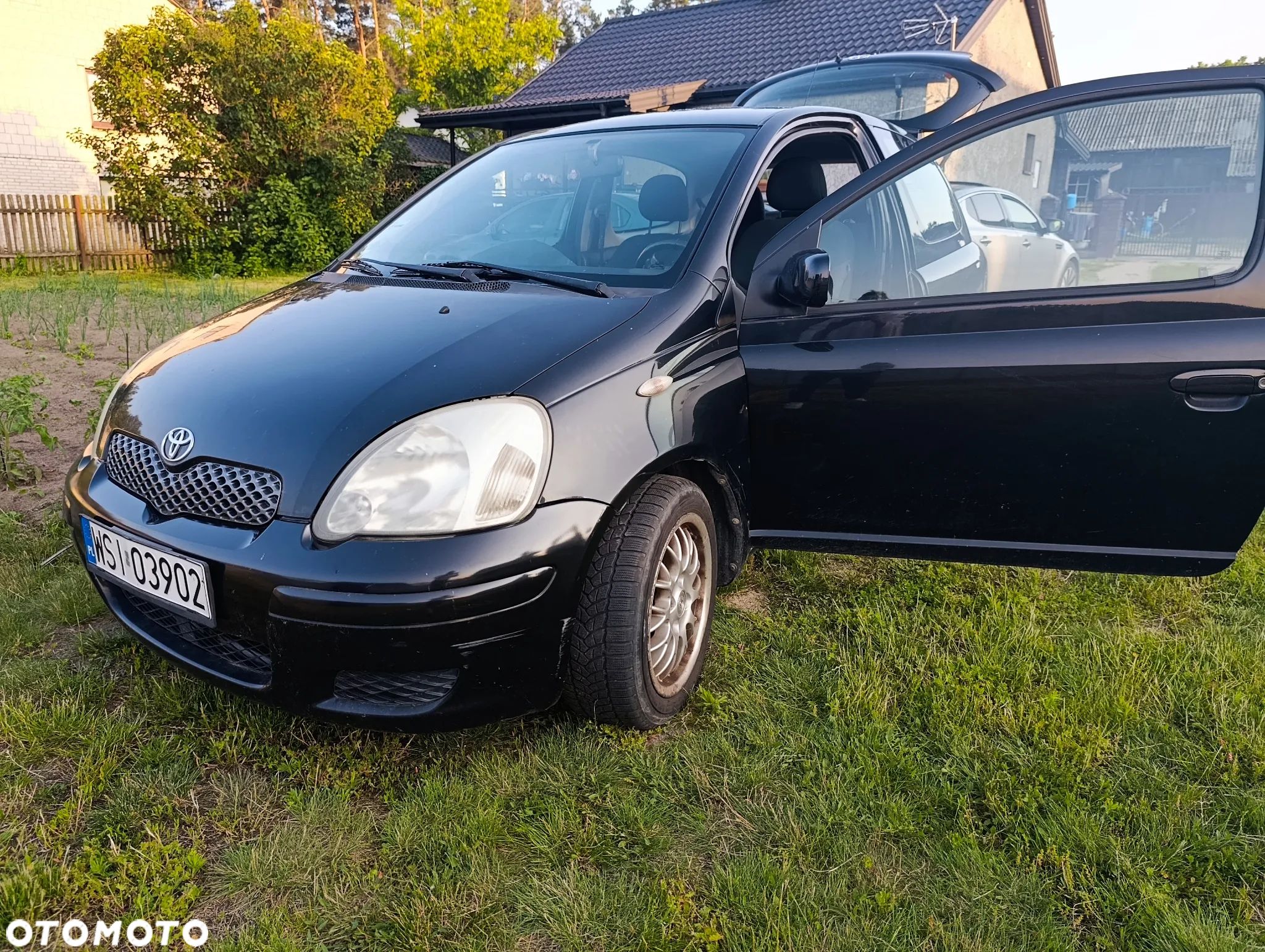 Toyota Yaris - 1