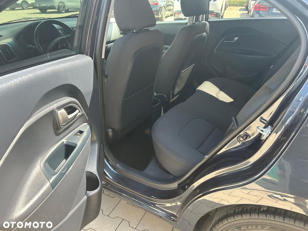 Kia Rio 1.2 M - 17