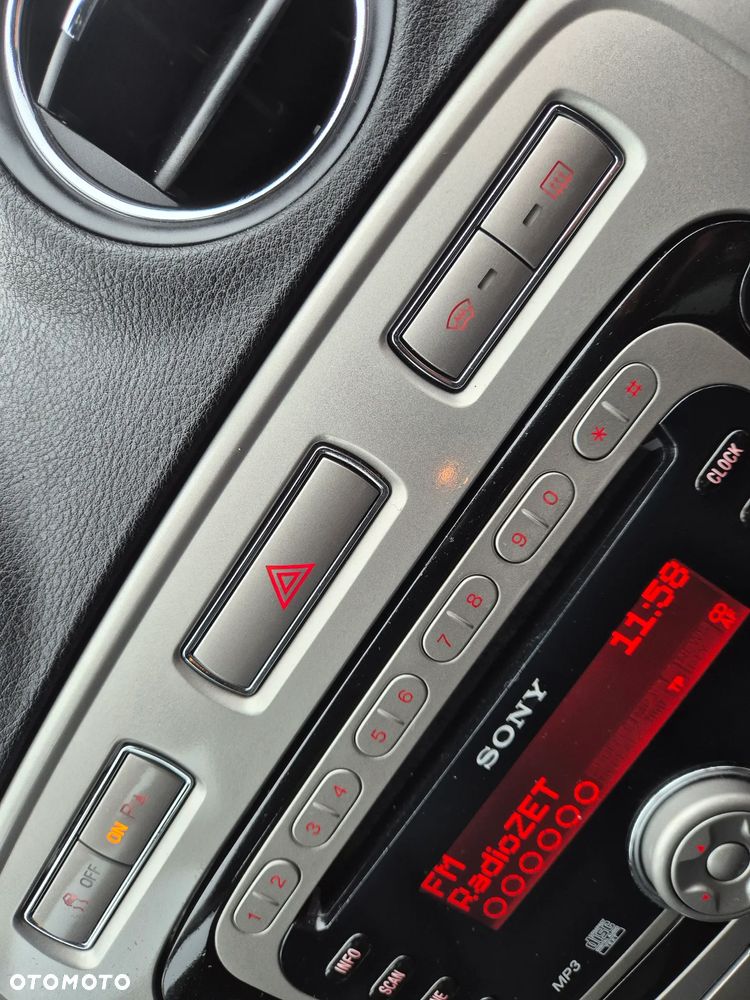 Ford Mondeo 2.0 TDCi Ambiente - 20