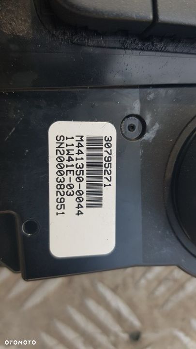 PANEL NAWIEWU KLIMATRONIC 30795271 VOLVO S60 S80 V70 III 2.5T AUTOMAT EUROPA - 2