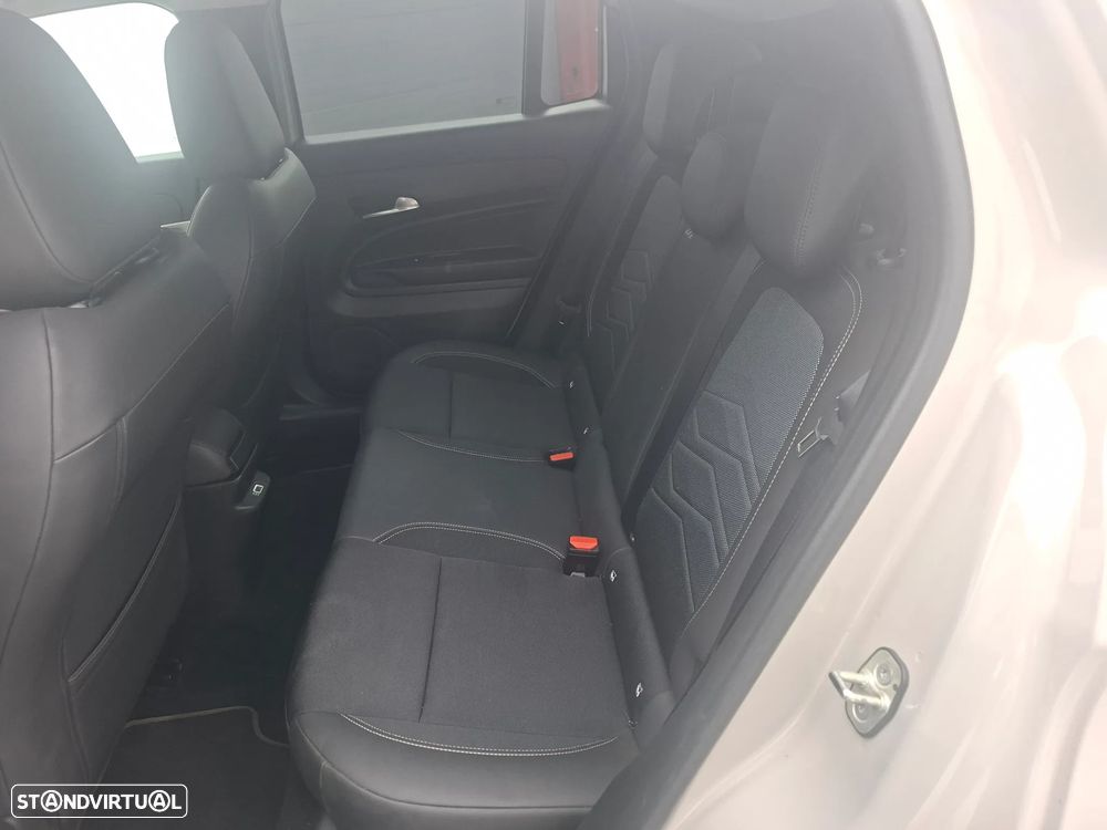Jeep Avenger 54 kWh Altitude - 26