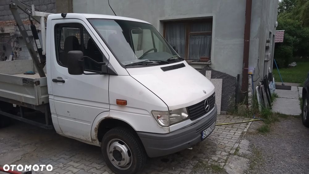 Mercedes-Benz 412D - 6