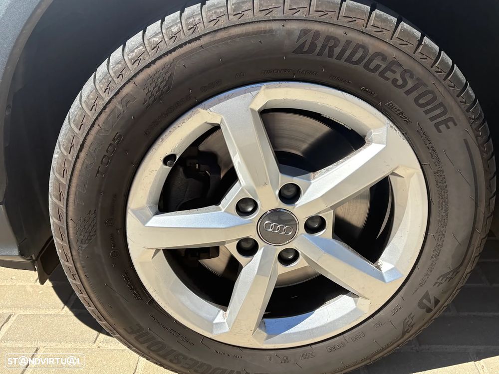Audi Q2 1.6 TDI Design - 12