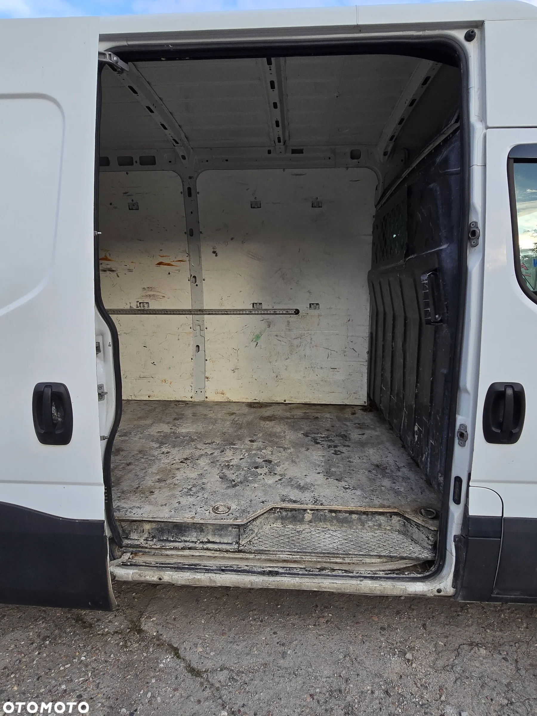 Iveco Daily 35S16 L4H2 35-160 MAXI - 16