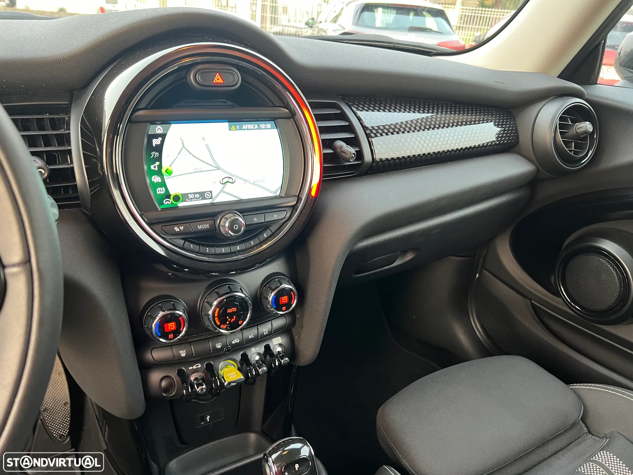 MINI 3 Portas Cooper SE S - 24