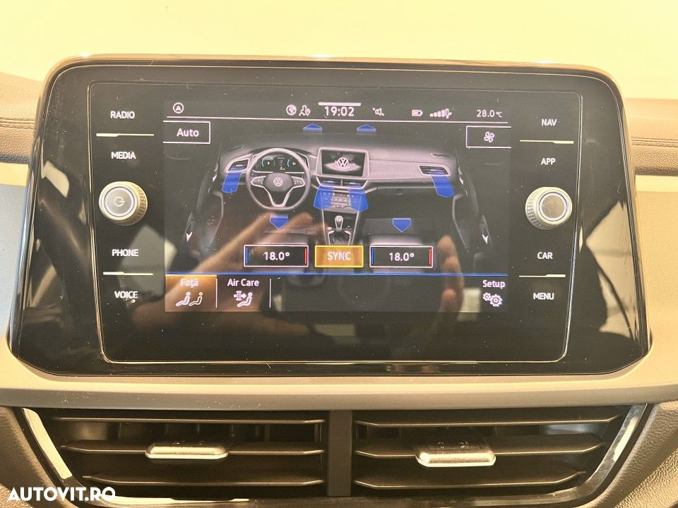 Volkswagen T-ROC - 19