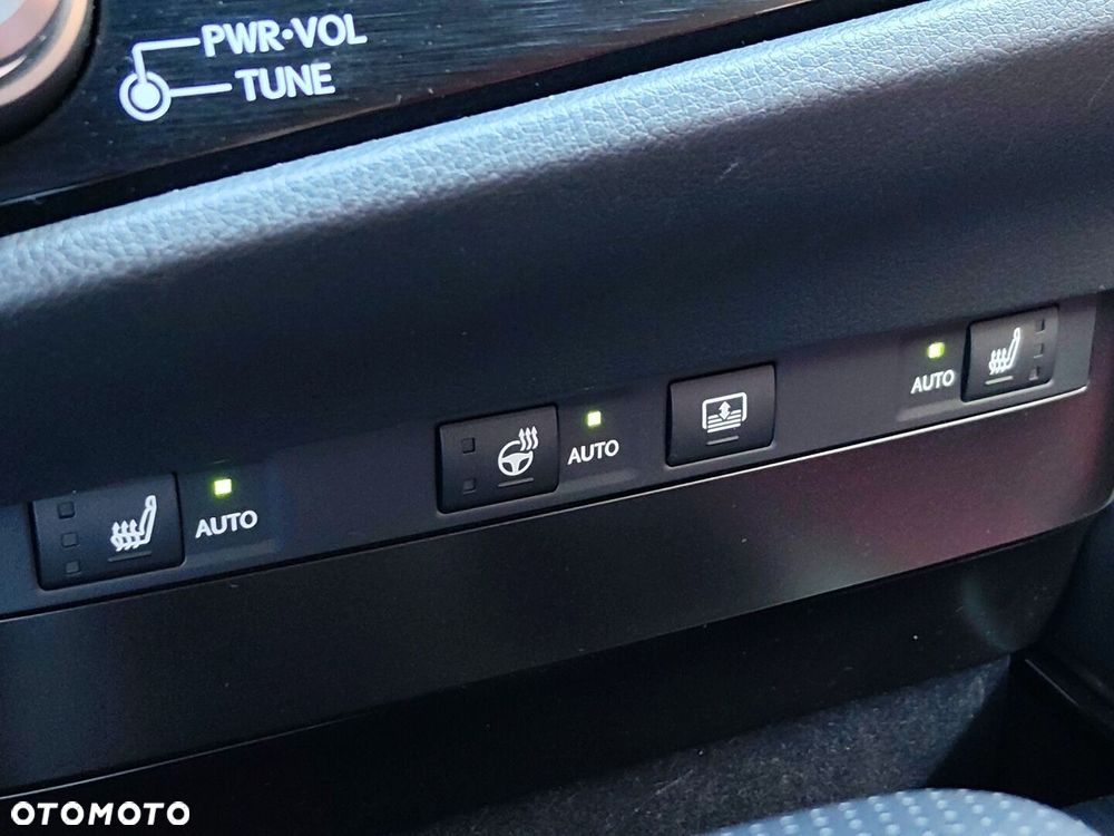 Lexus ES 300h F Sport Edition - 23