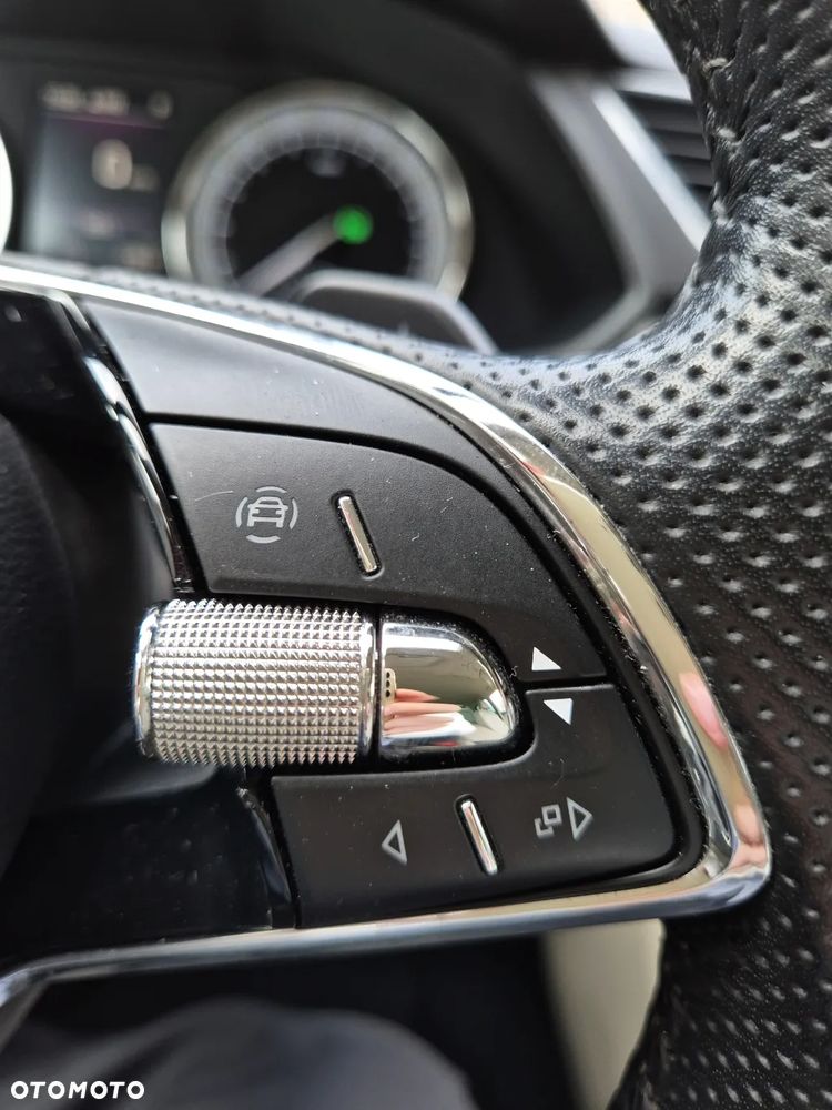 Skoda Superb 2.0 TSI Style DSG - 21