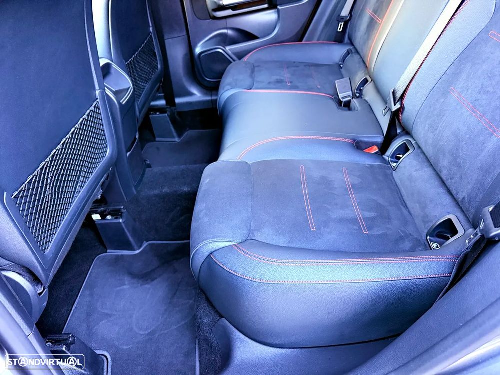 Mercedes-Benz GLA 200 AMG Line - 32