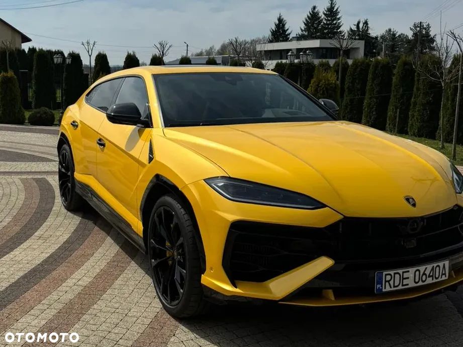 Lamborghini Urus - 4