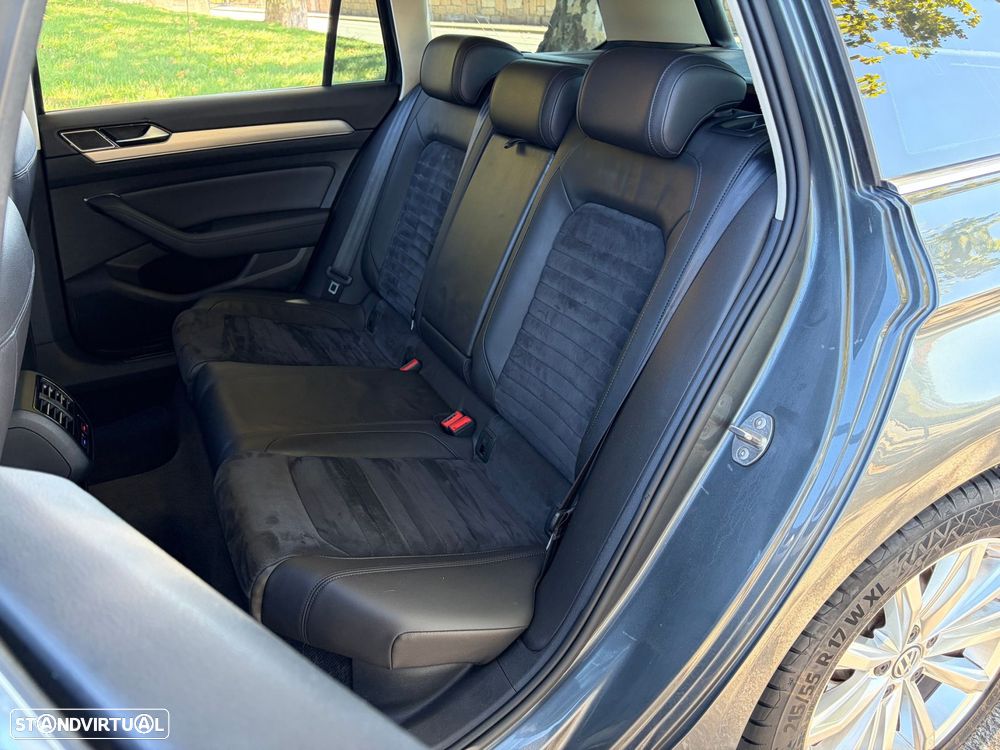 VW Passat Variant 2.0 TDI Highline DSG - 9