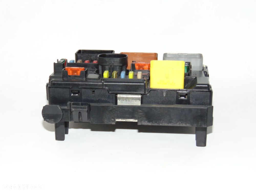Moduł sterownik BSM skrzynka puszka bezpieczników 9664997880 Citroen C2 C3 FL lift Peugeot 1007 207 05-12r - 8