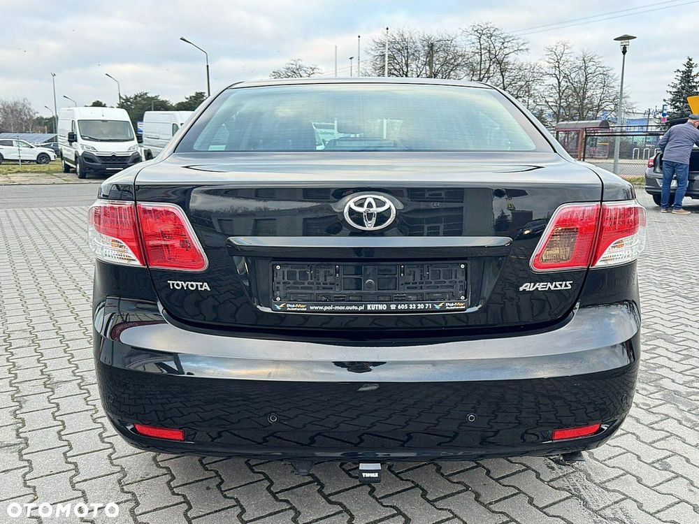 Toyota Avensis - 7