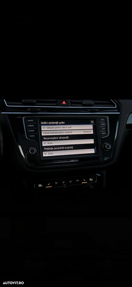 Volkswagen Tiguan 2.0 TDI SCR 4MOTION (BlueMotion Techn.) DSG Highline - 27