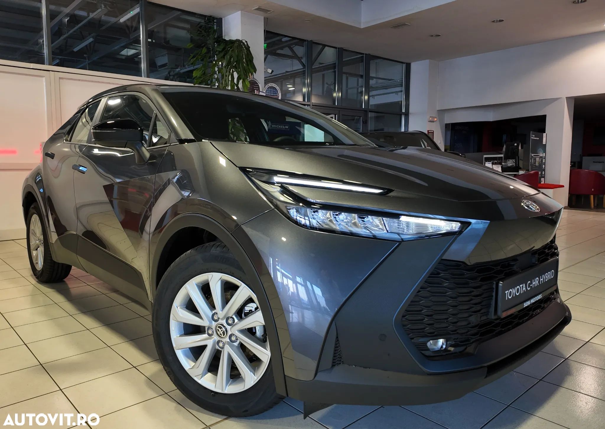 Toyota C-HR 1.8 HEV 140 CP 4x2 CVT Active - 1