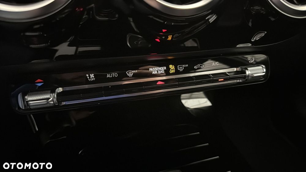 Mercedes-Benz Klasa A 200 7G-DCT - 26