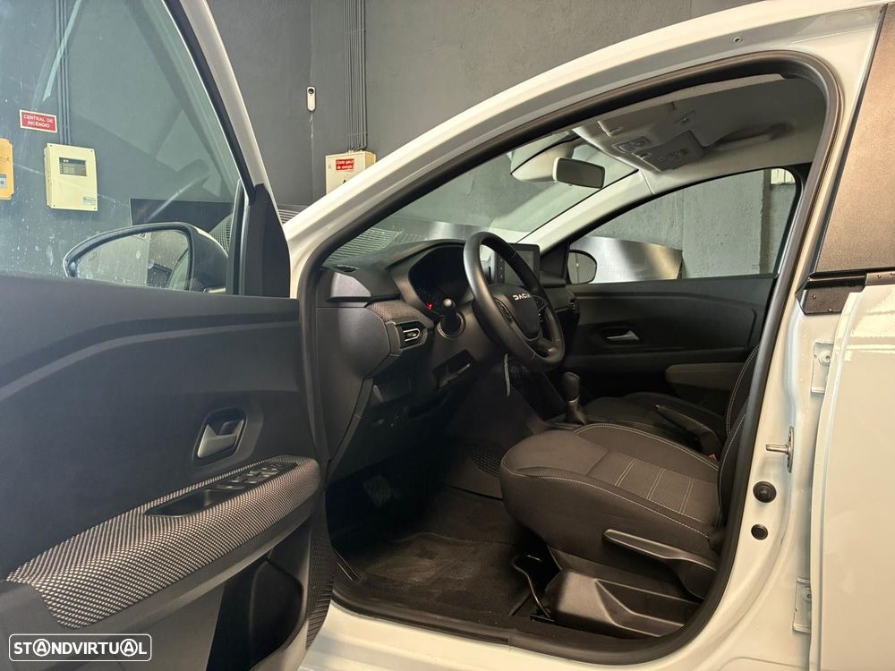Dacia Sandero 1.0 TCe Expression CVT - 14