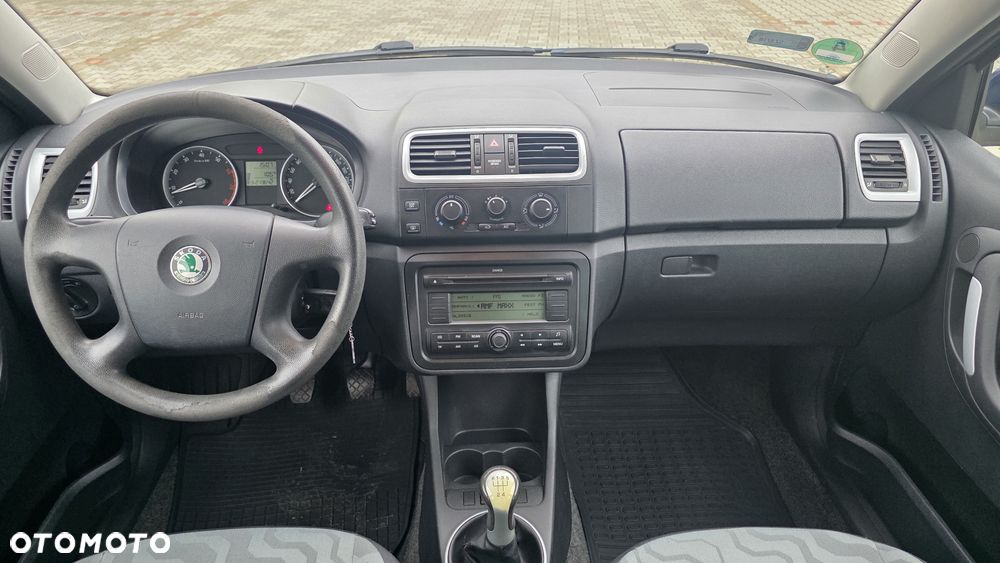 Skoda Fabia 1.6 16V Ambiente - 13