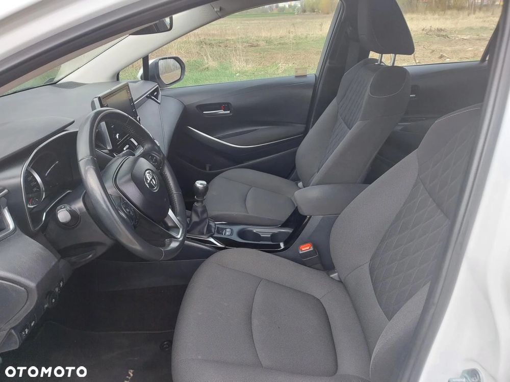 Toyota Corolla 1.5 Comfort - 10