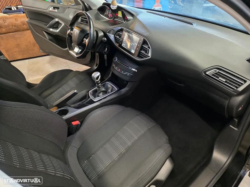 Peugeot 308 SW BlueHDi 120 Stop & Start Active - 23