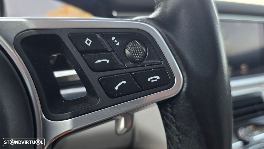 Porsche Panamera Sport Turismo 4 E-Hybrid Platinum Edition - 22