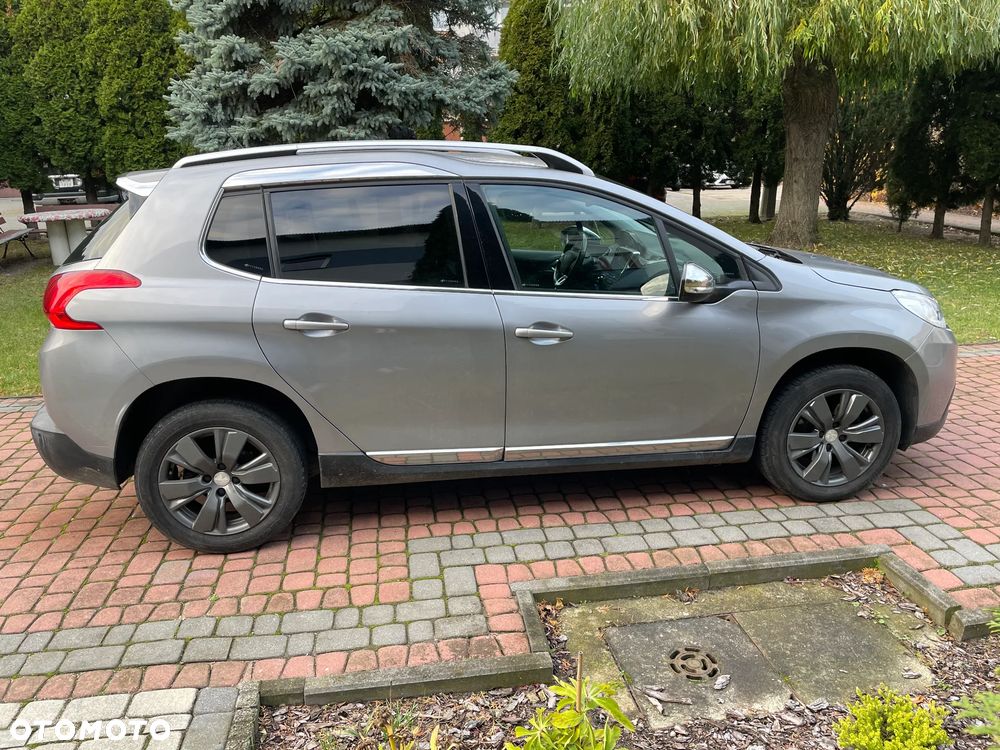 Peugeot 2008 PureTech 110 Stop&Start EAT6 Allure - 10
