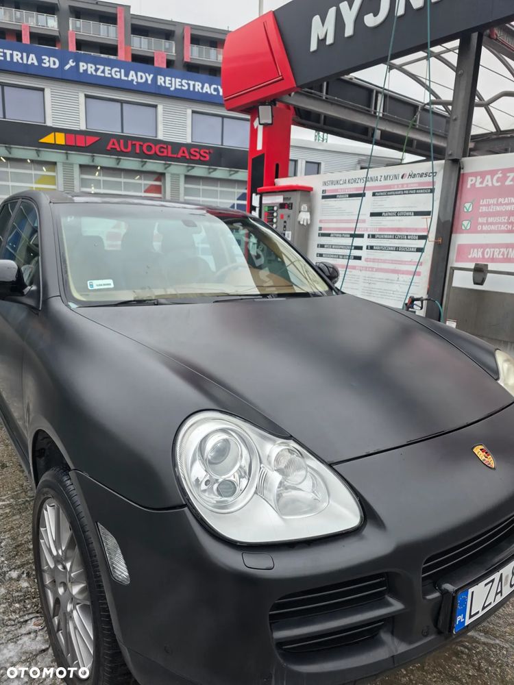 Porsche Cayenne - 3