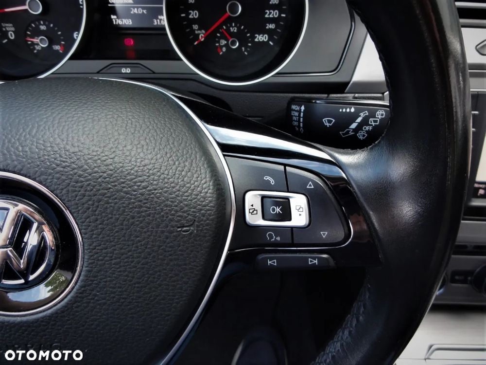 Volkswagen Passat Variant 2.0 TDI SCR Trendline - 15