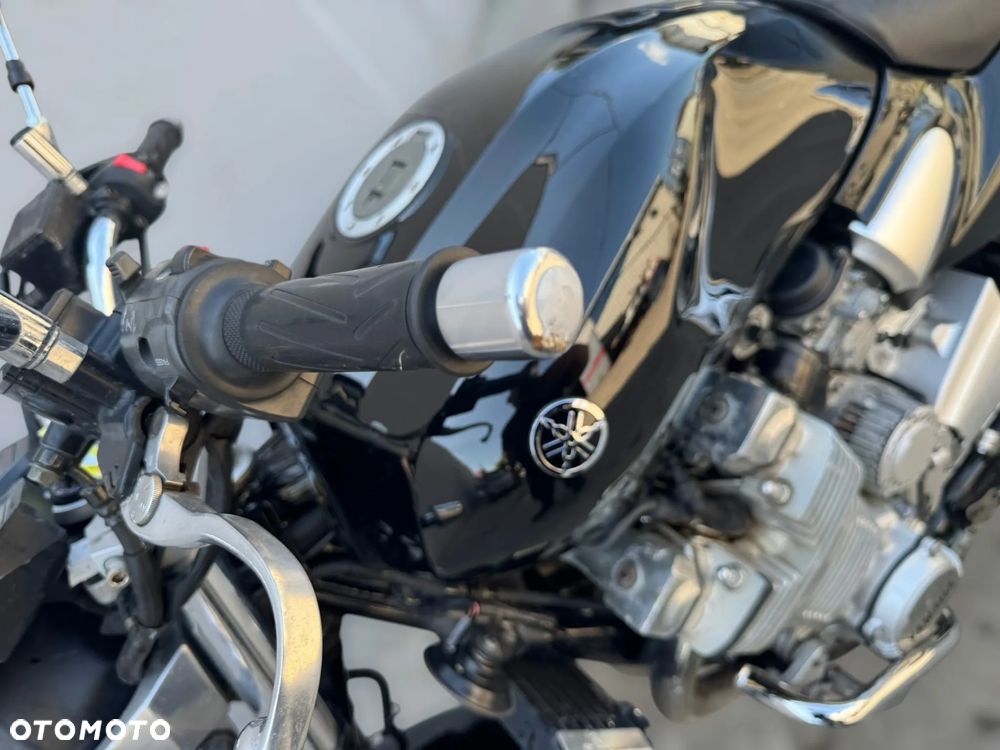 Yamaha XJR - 14