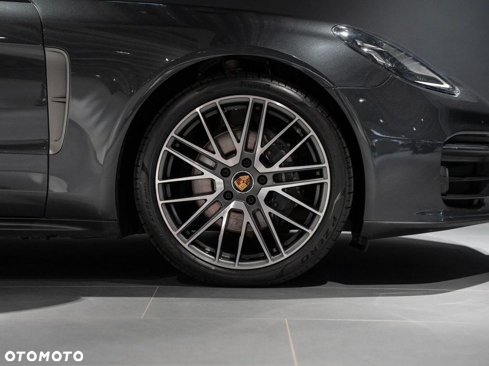 Porsche Panamera 4 Platinum Edition - 10
